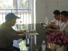 我厂受青岛某厂邀请洽谈管件内部清理喷丸机采购